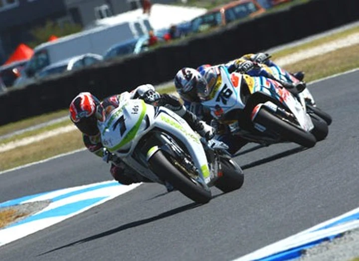 A Valencia pole provvisoria di Carlos Checa
