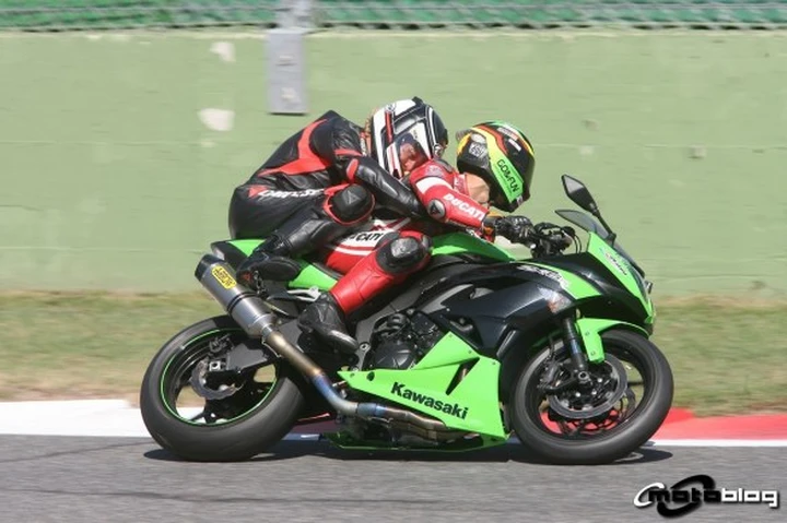 Annalisa Minetti ed il Team Di.Di. Diversamente Disabili in pista a Vallelunga