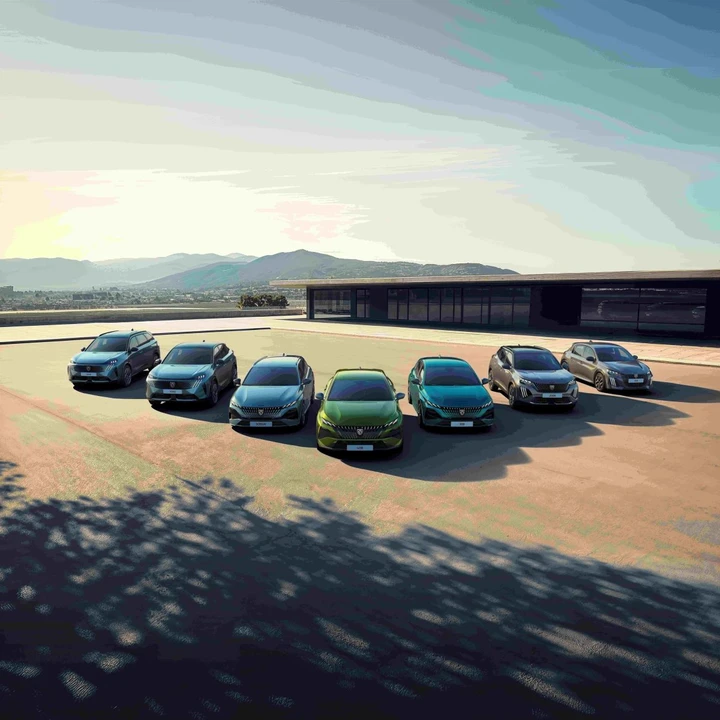 Peugeot rinnova la gamma: più tecnologia e sicurezza, fino a 1.750 euro di dotazioni extra