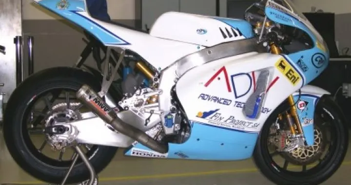 Moto2: ecco la AT02-2.0 del Team WTR San Marino