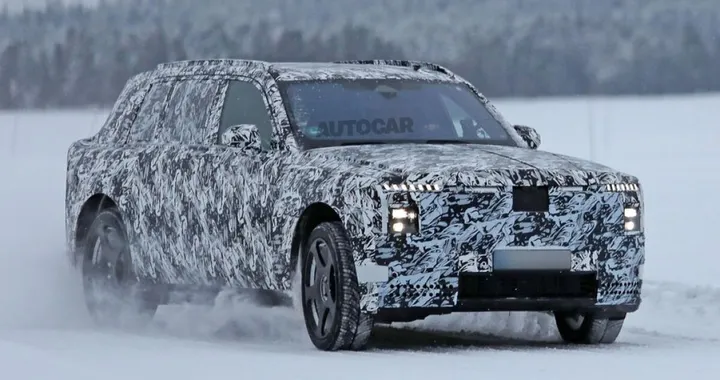 Rolls Royce, nuovo SUV elettrico: possibile erede della Cullinan
