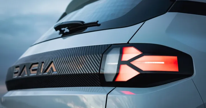 La futura Dacia Spring (o Evader) potrebbe essere una Twingo a ruote alte