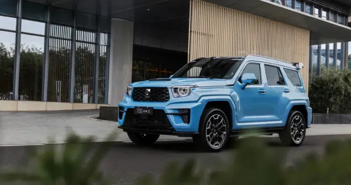 GWM lancia il Tank 700 plug-in hybrid: 864 CV e 190 km in EV