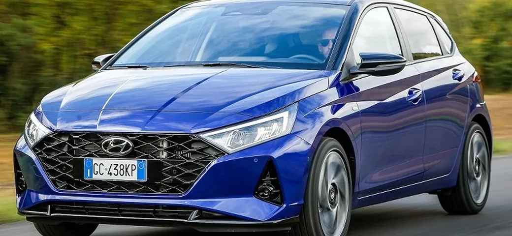 Hyundai i20 Hybrid Connectline 2020: prezzo e dotazione