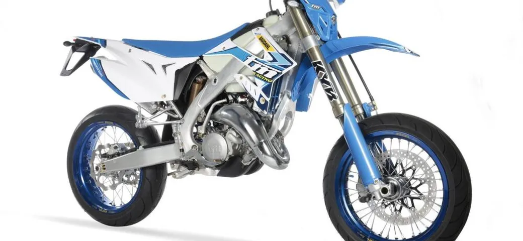 Mercato moto e scooter novembre 2020: +18,7%. Stupisce la TM Racing SMR 125 ai vertici della classifica