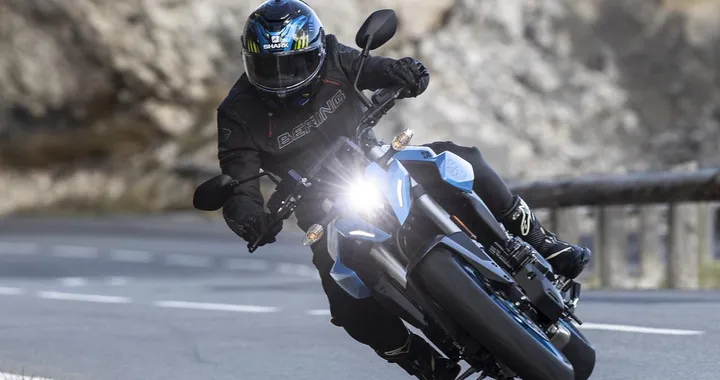 Suzuki GSX-8S: pubblicato un nuovo video dedicato alla naked sportiva