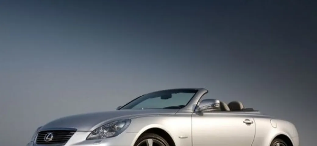 Lexus: la SC 430 sarà sostituita da un'ibrida con 500 CV