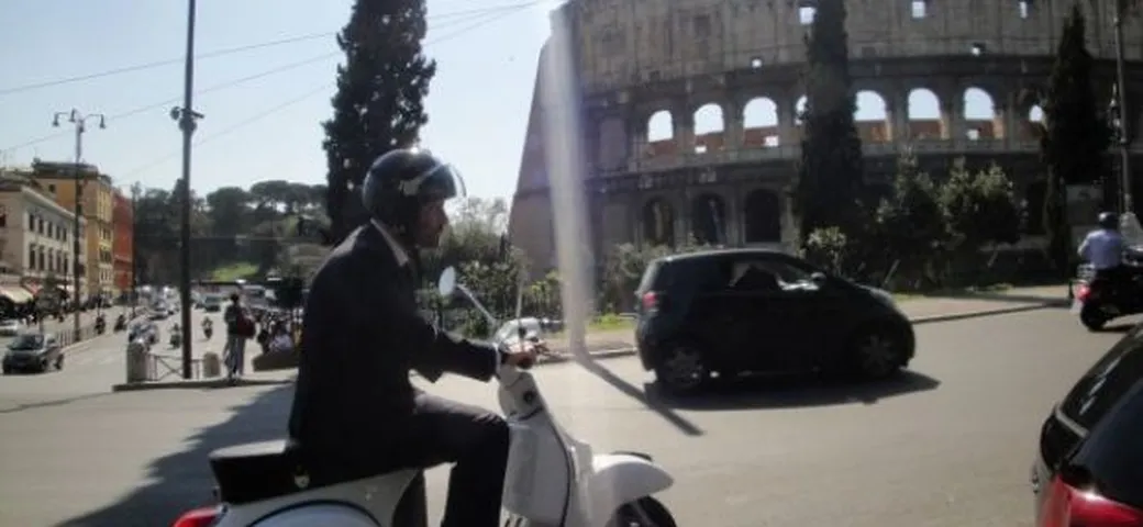 Corsie preferenziali per motoveicoli a Roma: idea accantonata?