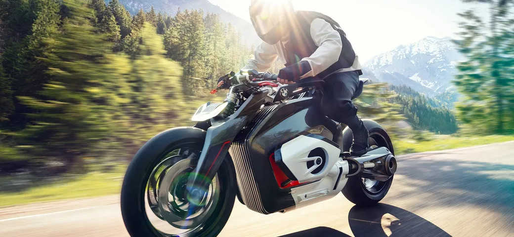 BMW deposita 11 brevetti legati a modelli elettrici: gamma a zero emissioni in arrivo?