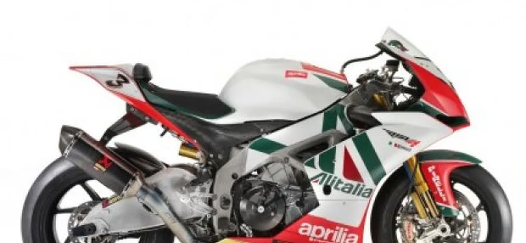 Team Aprilia Alitalia Racing, svelata la RSV4 Factory SBK di Max Biaggi e Leon Camier