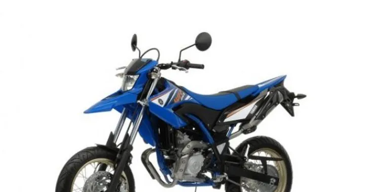 Yamaha WR125X in promozione con kit abbassamento sella gratuito