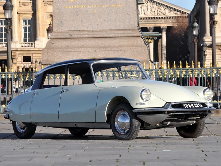 Citroën DS, buon compleanno 