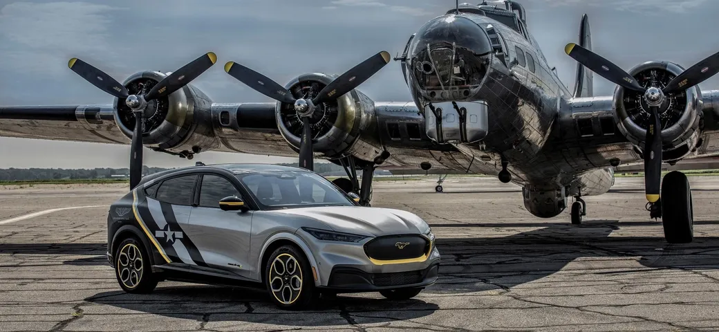 Ford: una Mustang Mach-E omaggia le eroine della Seconda Guerra Mondiale