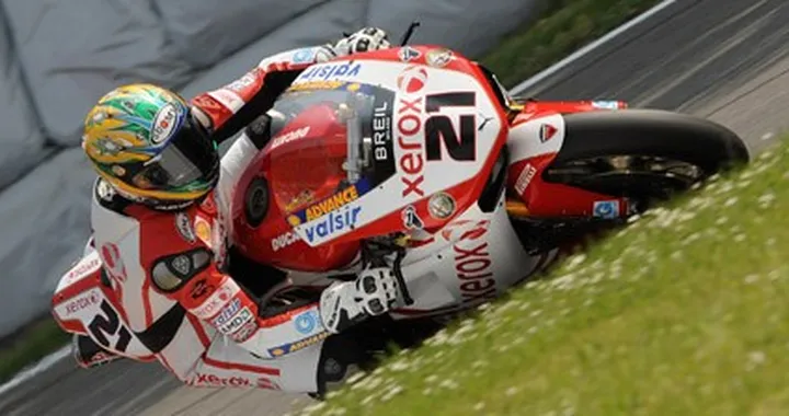 SBK: Bayliss, Checa e Corser in 28 millesimi