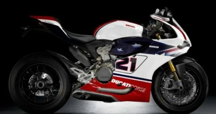 Ducati 1199 Panigale: ecco le prime Race Replica