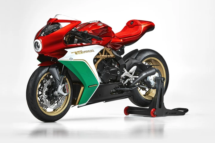 MV Agusta, Superveloce Limited Edition e sito web per celebrare i 75 anni