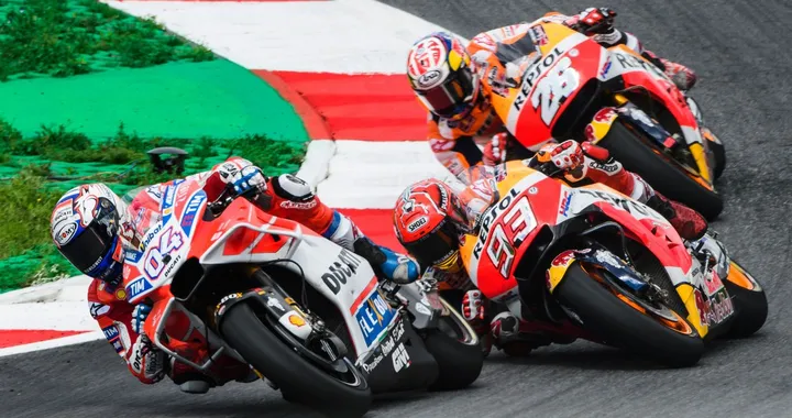 MotoGP da “ring”, trionfo Dovizioso-Ducati. Ma Marquez allunga nel mondiale. E Rossi perde punti