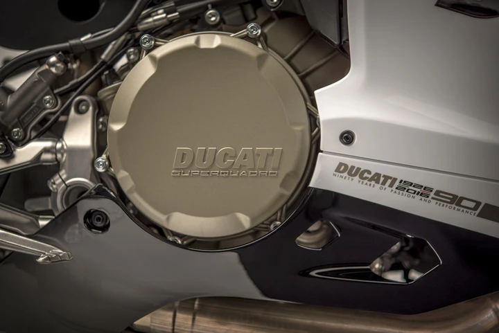 Ducati: indizi per un V4 per la futura Superbike?