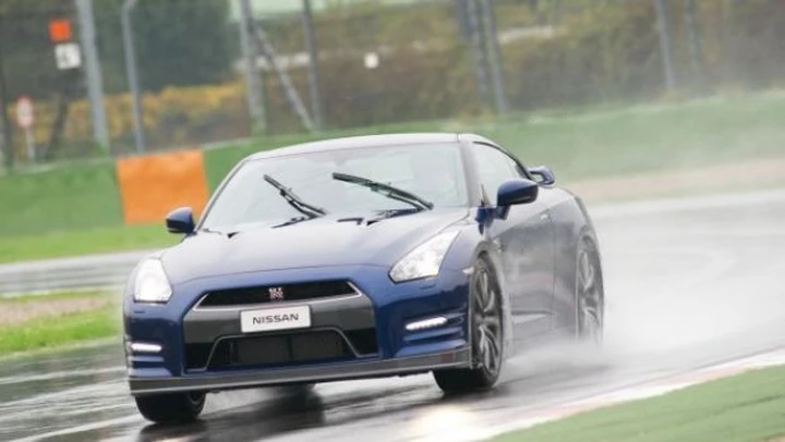 Nissan GT-R MY 2011: il test di Autoblog in pista ad Imola
