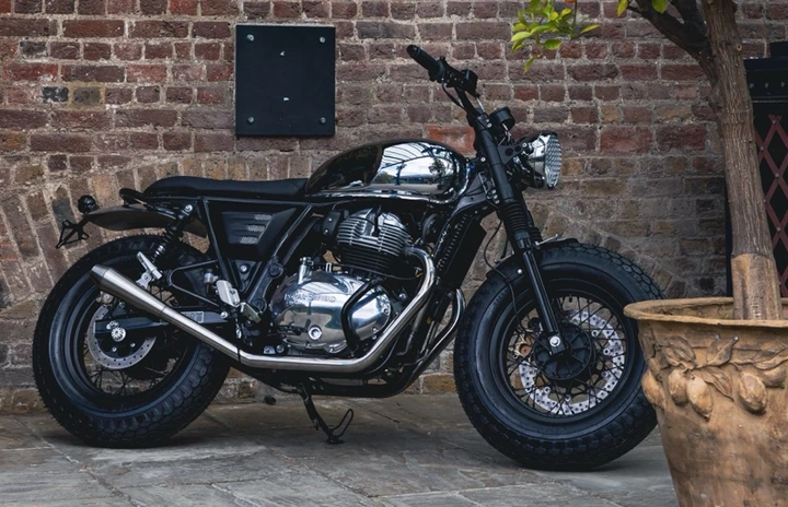 Royal Enfield Interceptor 650 Brat: il custom cromato che conquista Londra