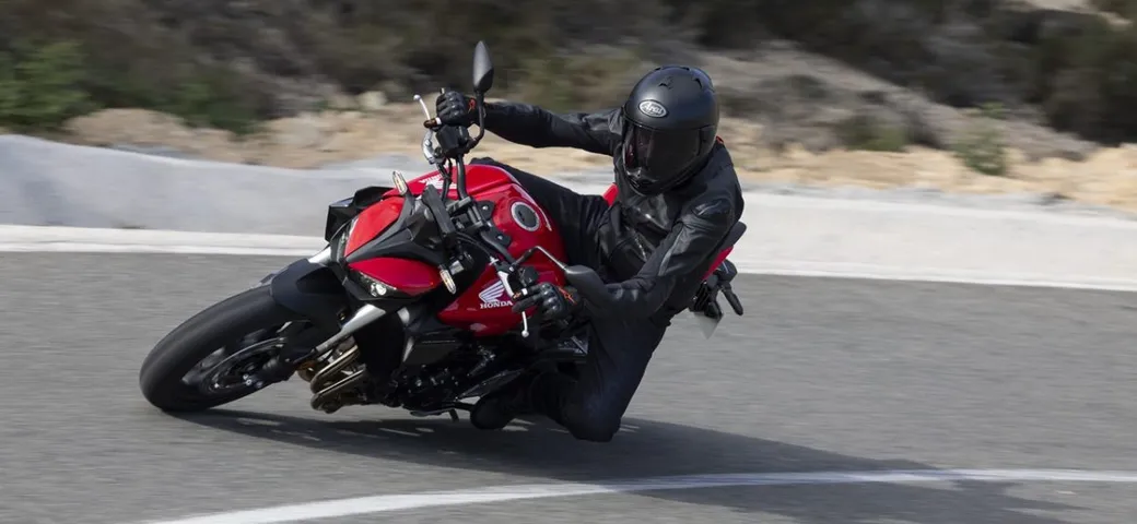 Honda Test Tour 2025: prova la CB1000 Hornet per 1 ora e mezza