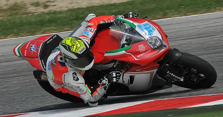 Supersport Magny Cours 2014: Jules Cluzel ancora in pole con la MV Agusta F3