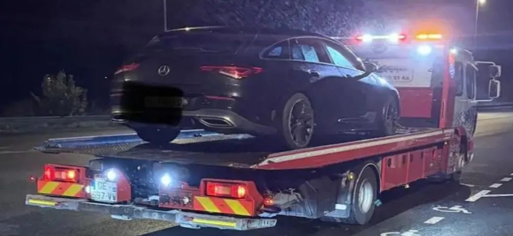 Mercedes a 234 km/h in autostrada, scatta il sequestro