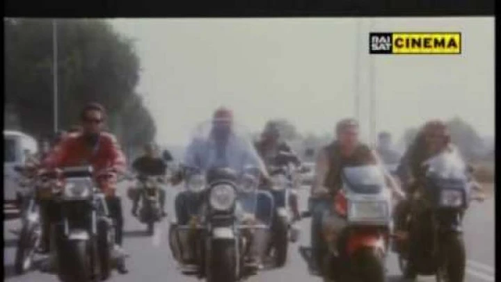 MotoCult: Carlo Verdone e la Yamaha FZ 750 di 