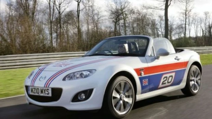 Nuove foto ufficiali della Mazda MX-5 20th Anniversary Special Edition