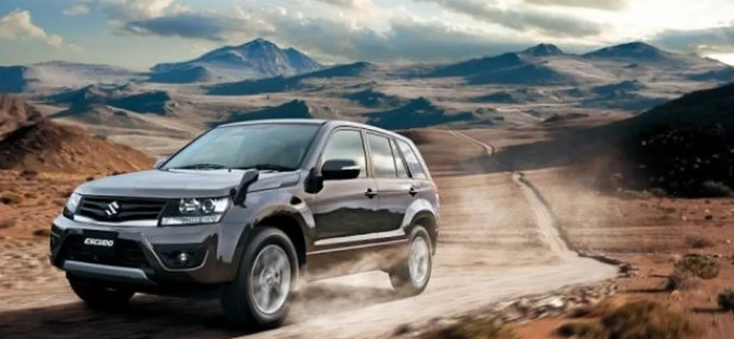 Suzuki Grand Vitara restyling: prime immagini ufficiali