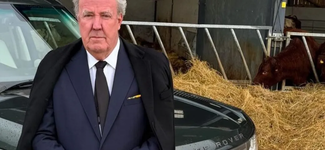 Jeremy Clarkson critica Lewis Hamilton: il baronetto si è montato la testa?