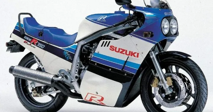 Amarcord: Suzuki GSX-R 750 (prima parte)