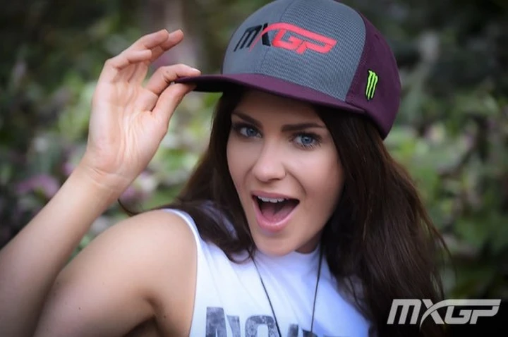 Paddock Girls Motocross MX-GP Thailandia