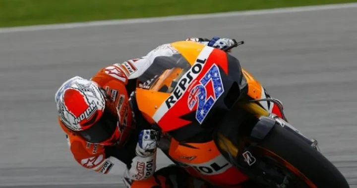 MotoGP Test a Sepang - Day 1: Casey Stoner in testa alla prima giornata, seguito da Jorge Lorenzo e Dani Pedrosa. Rossi soffre ed è solo 12°