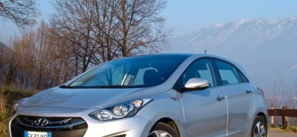 Hyundai i30: proviamo gli interni