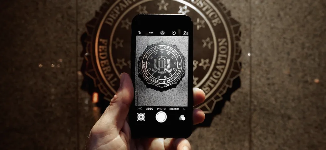 Auto connessa: l'FBI invita a non sottovalutare i rischi hacker