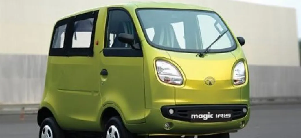 Salone di New Delhi: ecco la Tata Magic Iris