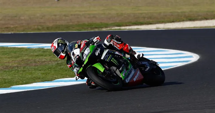 WSBK Phillip Island, circuito “da pelo” con show e insidie. Quando setting e freno motore fanno la differenza