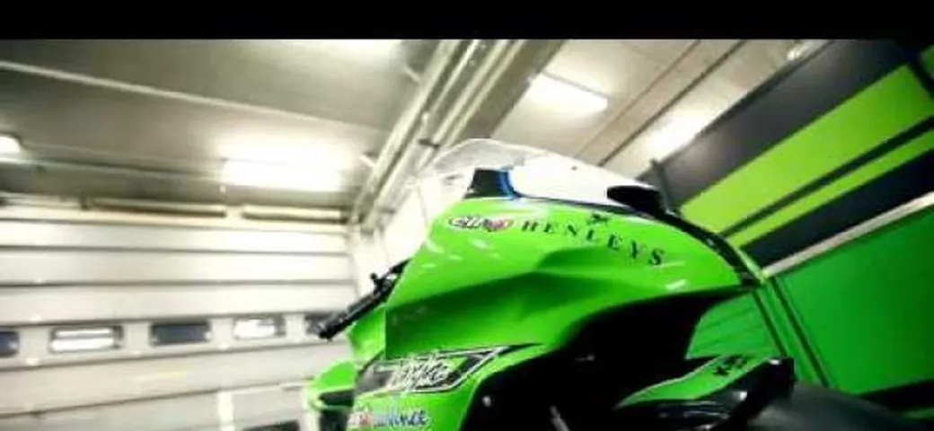Kawasaki Ninja ZX-10R 2011 World Superbike Race Machine