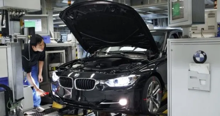 BMW Serie 3 F30: avviata la produzione