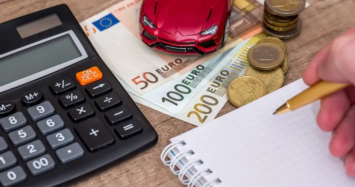 Bollo auto Piemonte: addio all'avviso cartaceo, le nuove regole