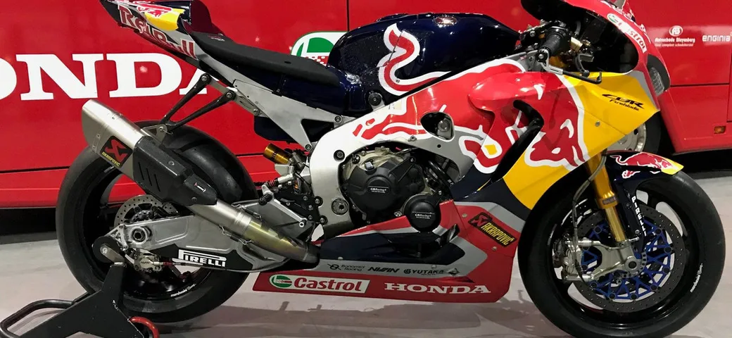 SBK: Ten Kate vende due Honda CBR1000RR SP2