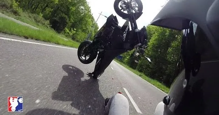 BIG Crash - KTM 690 Duke