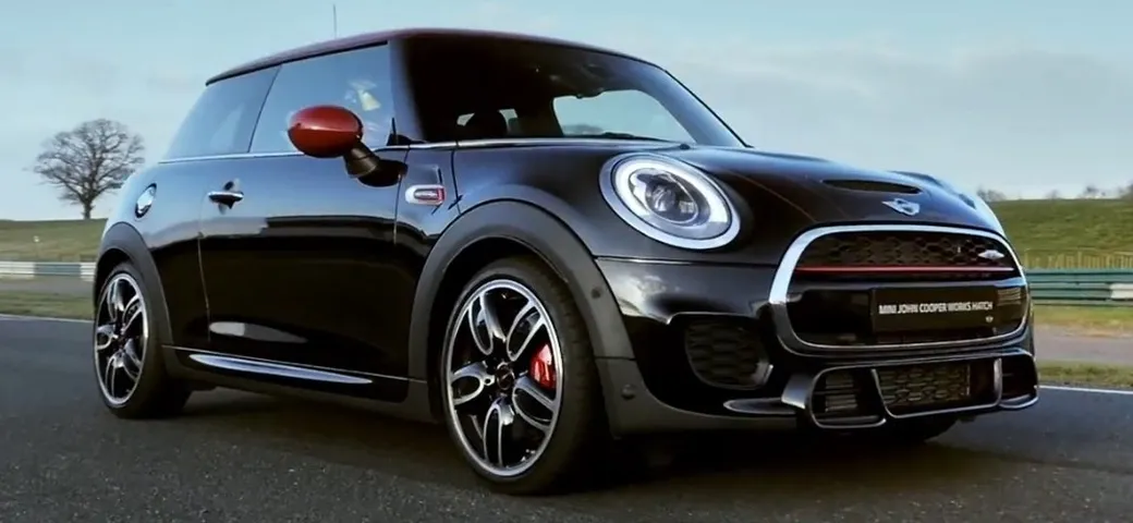 Mini John Cooper Works 2015 [Video]