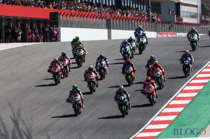 Portimao, Rea “pigliatutto” di una Sbk... vuota. Che fare?