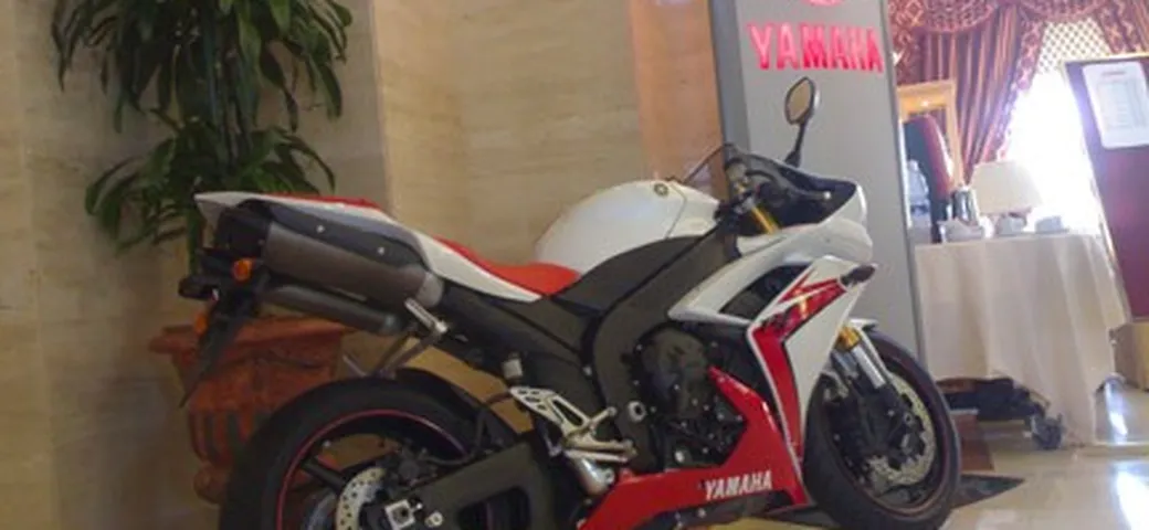 Anteprima: primo test della Yamaha R1 2007