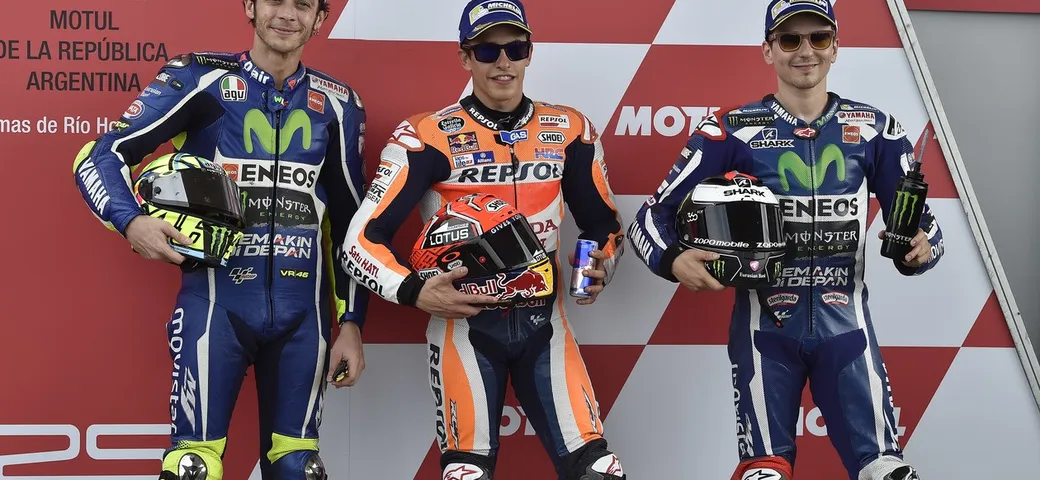 MotoGP Argentina 2016: Marquez pole con caduta, Rossi 2°, Lorenzo 3° [Foto]