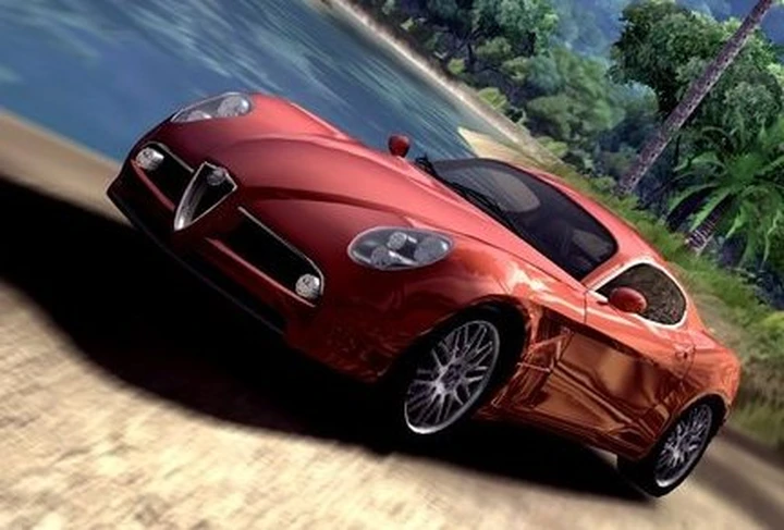 Come guidare l'Alfa 8C Competizione - per pochi euro