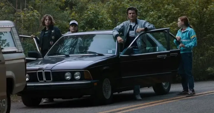 Qualcosa non quadra nella BMW 733i di Stranger Things