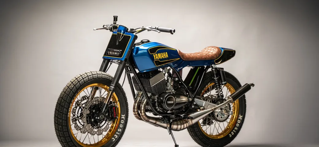 Restomod da sogno: la Yamaha RD350 si rifà il look (e il motore)